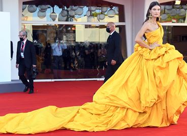 Първи ден по червения килим във Венеция