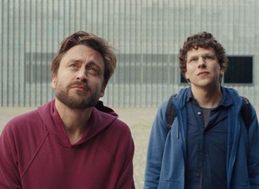 &quot;Истинска болка&quot;: Интимно кинопътешествие през поколенията и болката на съществуването