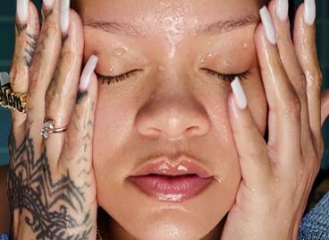 Как се промени beauty рутината на Риана след майчинството