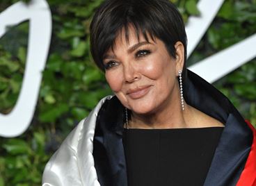 Крис Дженър изпя &quot;Jingle Bells&quot; с Кортни и Травис