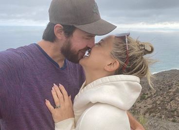 Кейт Хъдсън се сгоди за Дани Фуджикава