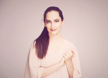 Венета Нейнска представя танцово-поетичния концерт &quot;Там, където не сме&quot;