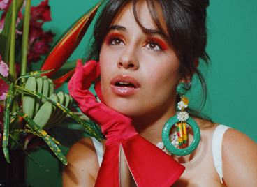 Камила Кабейо се завръща към латино корените си с нов албум