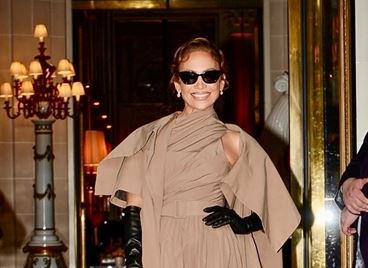 Дженифър Лопес превзе Париж