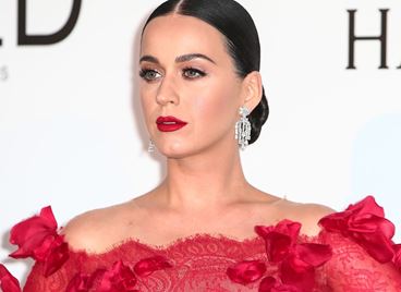 Кейти Пери направи поредната драстична промяна