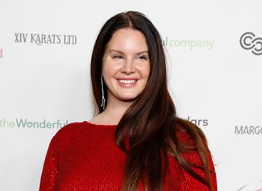 Лана дел Рей се сбогува със социалните мрежи