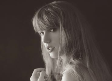 Тейлър Суифт изненада феновете си с двоен албум