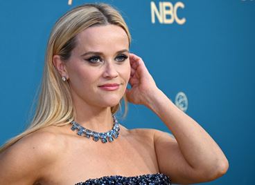 Рийз Уидърспуун и Аштън Къчър ще участват в романтична комедия