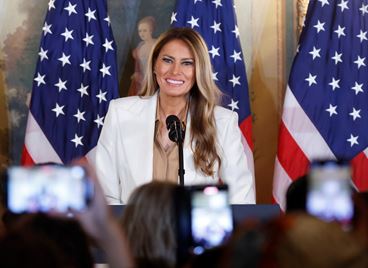 Мелания Тръмп представи празничната украса за Хелоуин в Белия дом