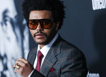 The Weeknd ни кани на своите честоти с &quot;Dawn FM&quot;