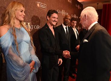 Крал Чарлз III на премиерата на &quot;Гладиатор II в Лондон