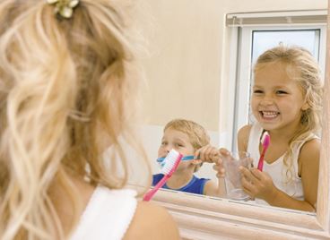 Здрави зъбки, щастливи деца