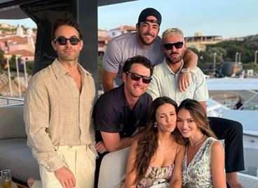 Нина Добрев лекува сърцето си в Италия