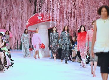 Приказната колекция на Матю Блази и Chanel