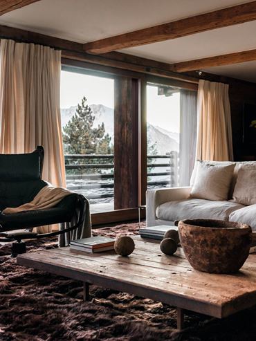 Възраждане в Алпите: стар хотел се превръща в дом с история