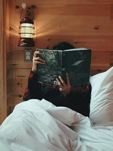 Истории, които те грабват от първата страница