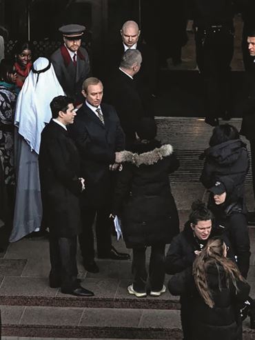 Пет чакани филма от Синелибри