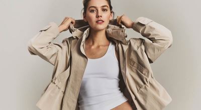 Денимът се завръща с нова сила: Какво предлага новата колекция на Calvin Klein