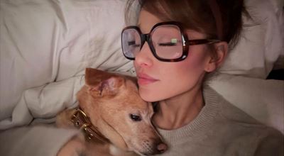 Ариана Гранде споделя грим рутината си за червения килим