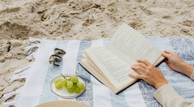GRAZIA’S (SUMMER) BOOK CLUB
