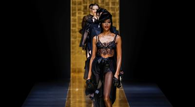 Dolce&amp;Gabbana нажежиха атмосферата с новата си колекция