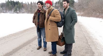 It's a Very Jonas Christmas, но има причина за това