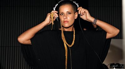 Жените DJ-и, които диктуват ритъма