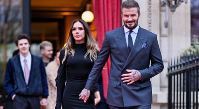 Виктория Бекъм бе удостоена с ордена "Кавалер на изкуствата и литературата" в Париж