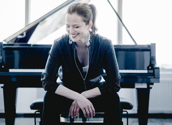 Дора Делийска и цветовете на клавирния звук