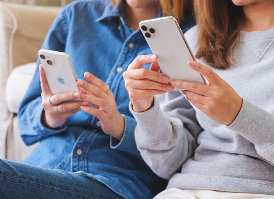 iPhone 13 и iPhone 13 Pro Max през 2025 г.: Все още ли си струват? Ето какво трябва да знаеш преди да купиш