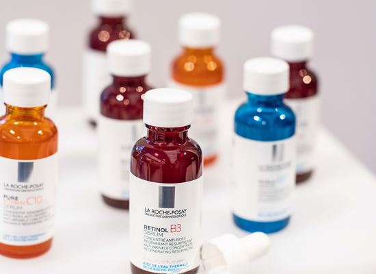 За La Roche-Posay стареенето на кожата не е опция