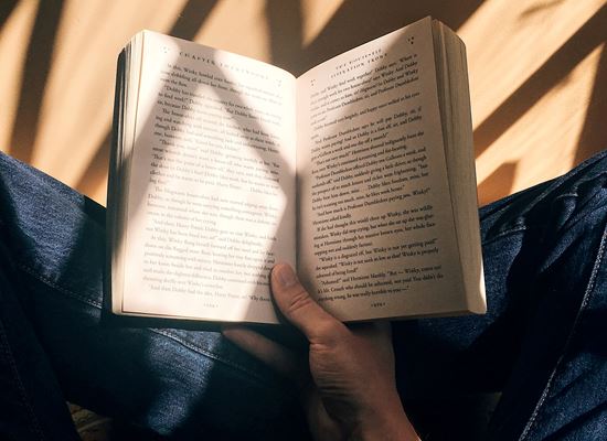 10 вдъхновяващи цитата от любими български автори