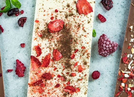 Шоколадови барчета със сушени плодове и ядки