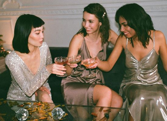 Лесни (и крайно неустоими) коктейли с шампанско