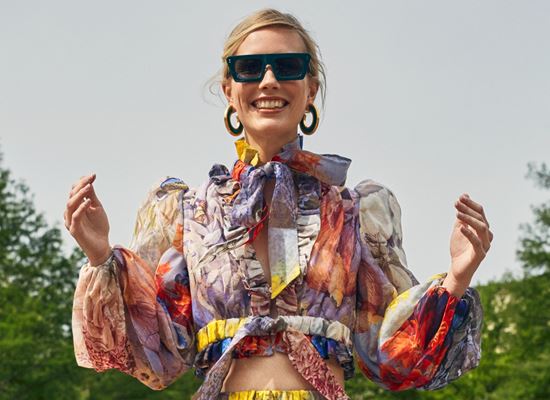 Игра на принтове &amp; цветове в градския уикенд