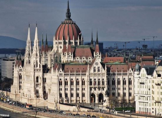 Будапеща... като круиз с просеко по Дунава