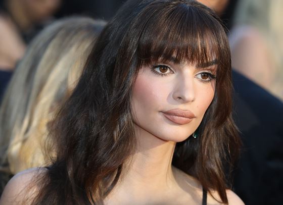 Емили Ратайковски се развежда