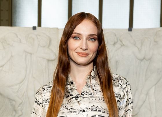 Софи Търнър продължи напред. Има нов мъж