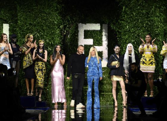 Fendi и Versace написаха история с общата колекция FENDACE