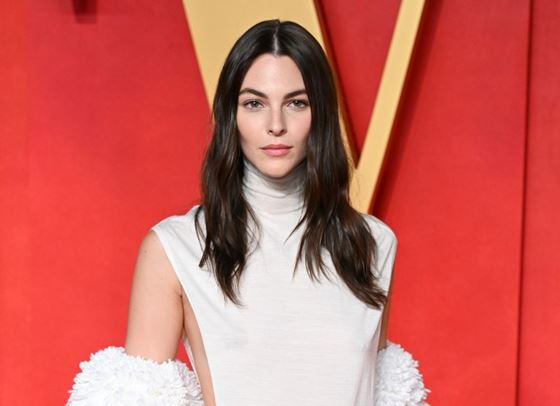 Гаджето на Леонардо ди Каприо в обятията на Тео Джеймс