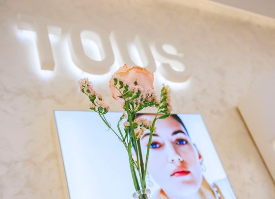 TOUS отпразнува 40 години от създаването на емблематичното Мече