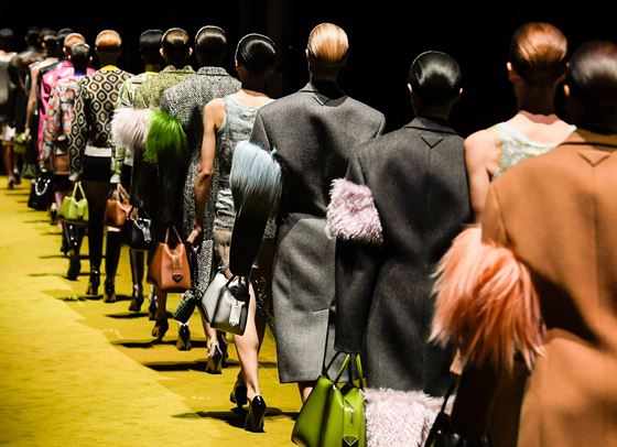 По двете крайности с &quot;идеологията на Prada&quot;