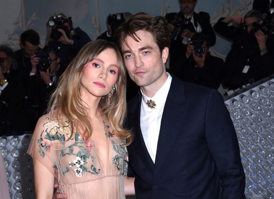 Суки Уотърхаус показа новороденото си бебе