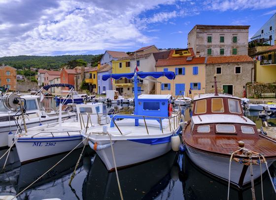 Остров Лошин: ароматният рай на Адриатика