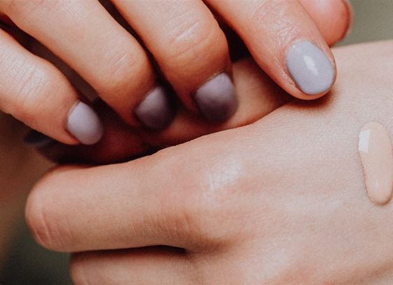 Изборът на подходящ нюанс фон дьо тен вече е по-лесен