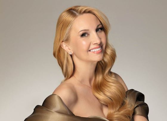 Йордана Димитрова и изкуството да си великолепна жена