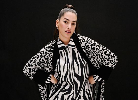 Минималистични сулуети и изискани цветове от Marina Rinaldi