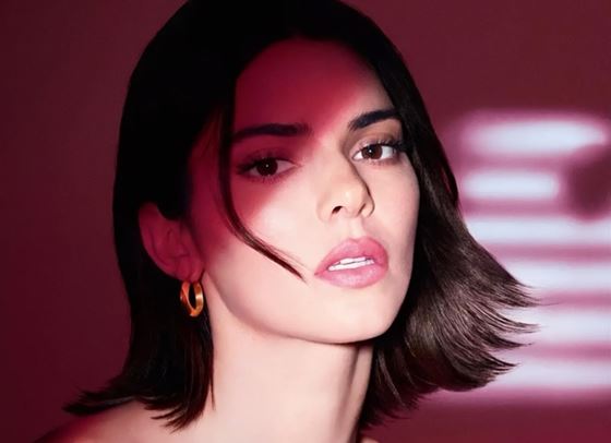 Кендал Дженър е новото лице на аромата Emporio Armani Power of You