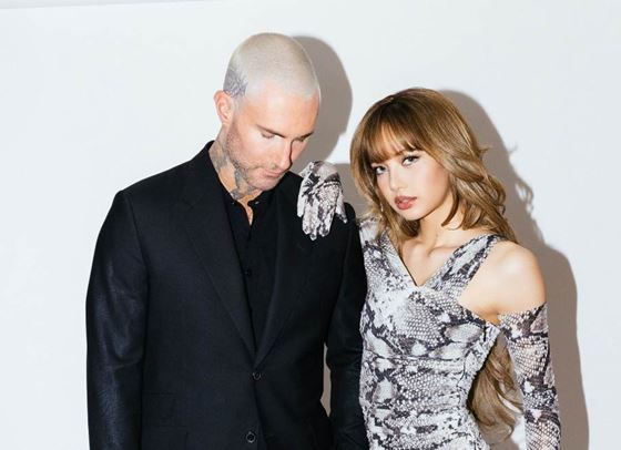 Maroon 5 и LISA взривяват сцената с &quot;PRICELESS&quot;