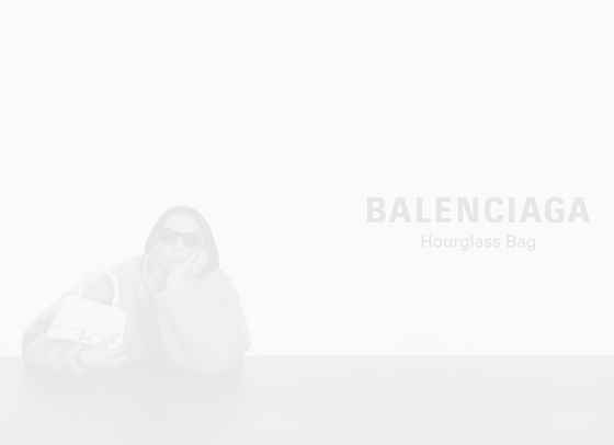 Сагата със скандалната реклама на Balenciaga продължава